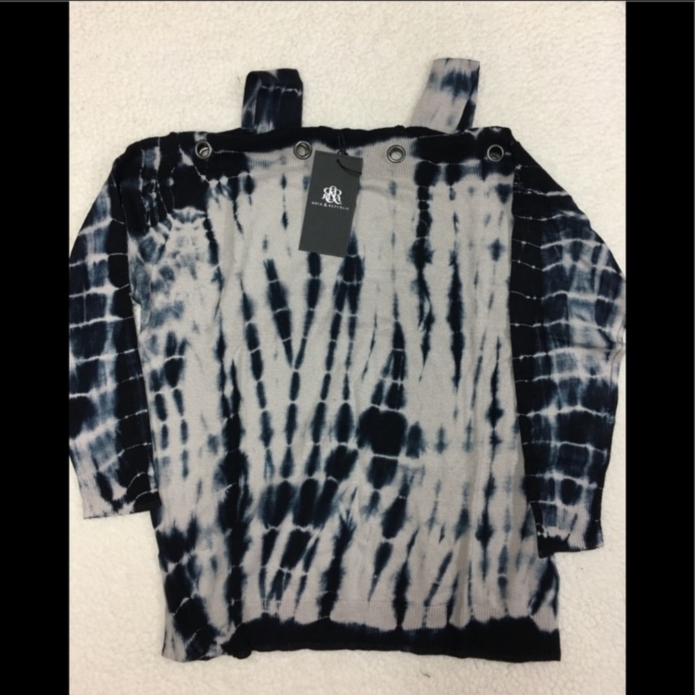 Women's rock‎ & republic cold shoulder sweater